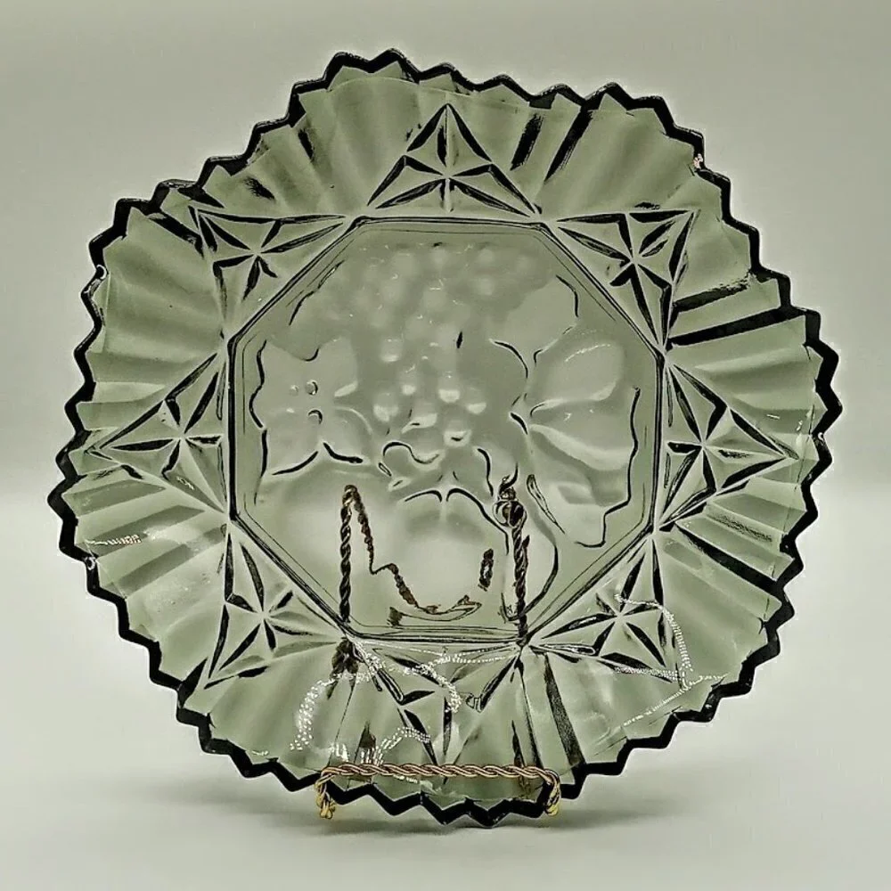 Federal Glass Pioneer Smoke Crimped Bowl Fruit Design